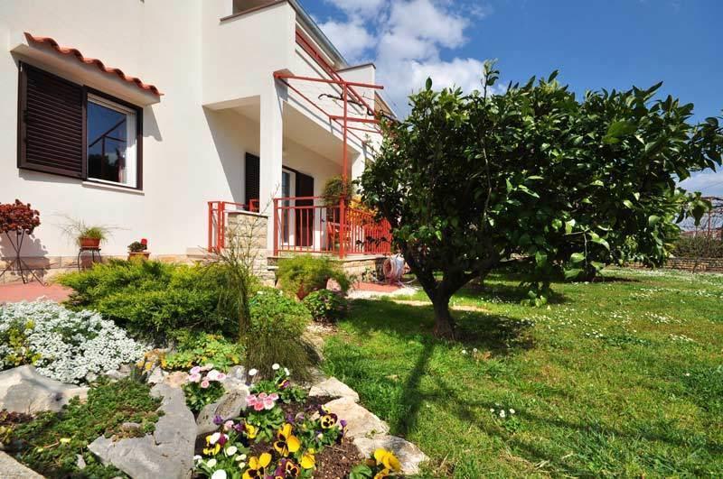 Apartments Zizic Kaštela المظهر الخارجي الصورة