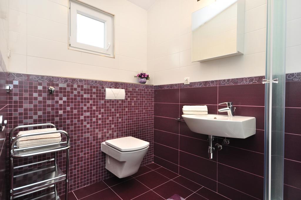 Apartments Zizic Kaštela الغرفة الصورة