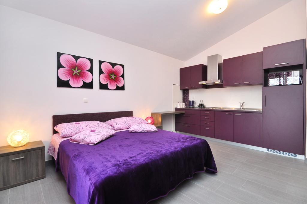 Apartments Zizic Kaštela الغرفة الصورة