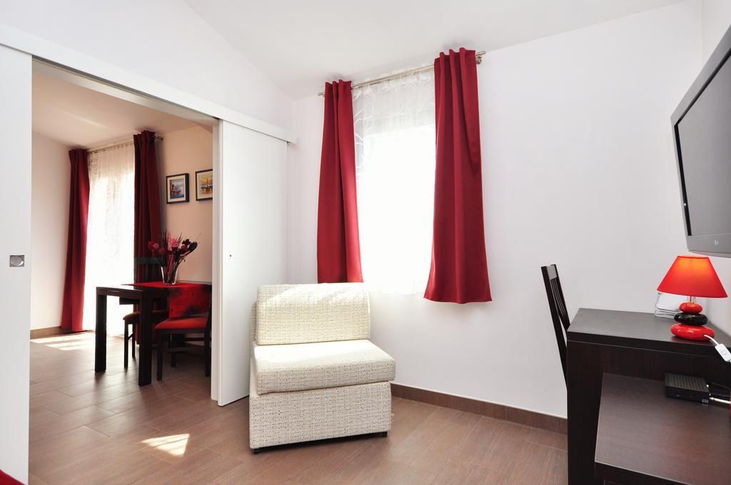 Apartments Zizic Kaštela الغرفة الصورة